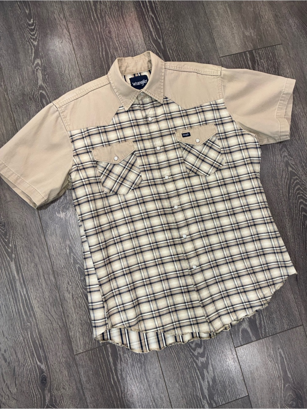Vintage 🤠 Wrangler Pearl Snap Men’s L Short Sleeve Khaki Western Plaid Shirt Y2K